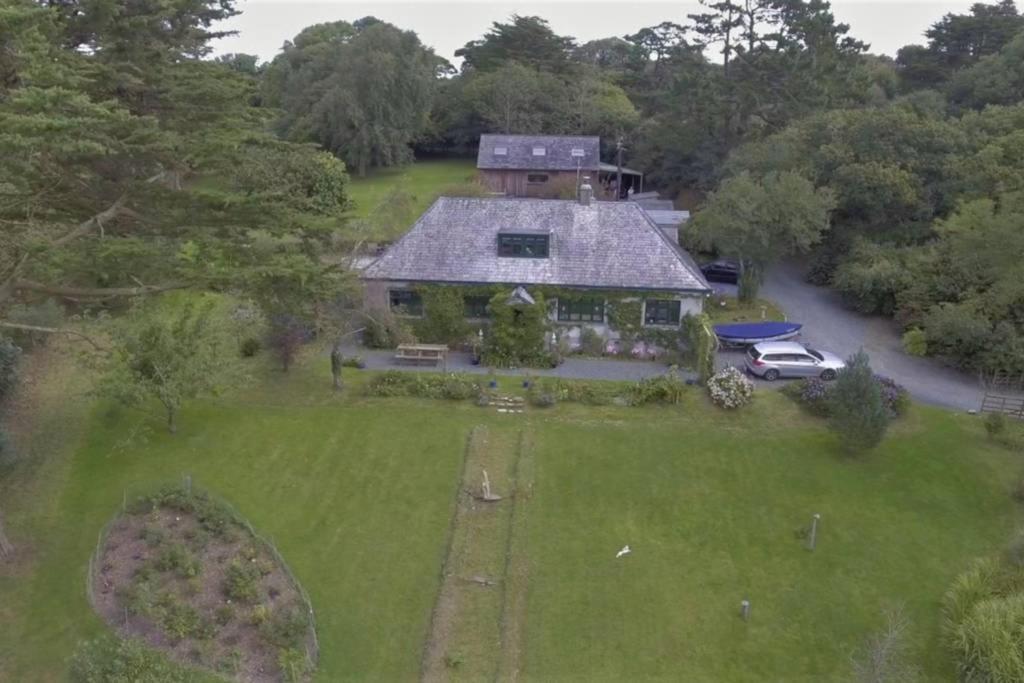 Saint Tudy Horsna Parc Retreat Bed & Breakfast エクステリア 写真