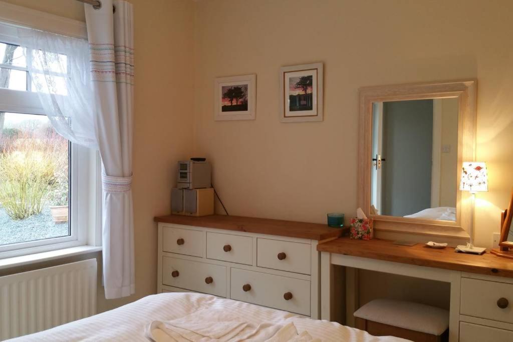 Saint Tudy Horsna Parc Retreat Bed & Breakfast エクステリア 写真